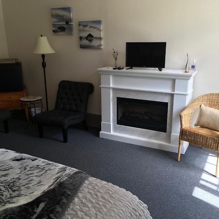 Rock Hill Bed & Breakfast Sharbot Lake Luaran gambar