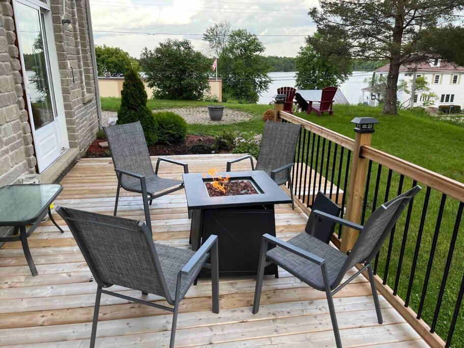 Rock Hill Bed & Breakfast Sharbot Lake Luaran gambar